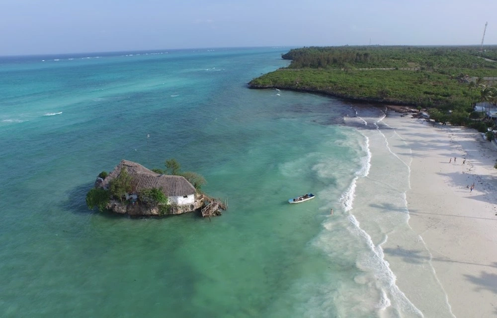 Rock Restaurant Michamvi in Zanzibar Pictures